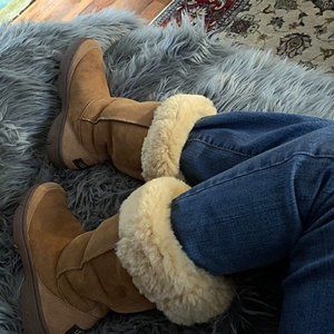 UGG boots, Suede leather, fleece lined, Women's size 10, warm brown color